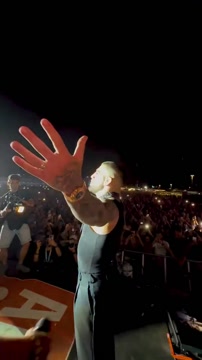 50 тыс. человек спели песню, под которую Топурия выходит на бои