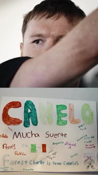 Канело готовится к бою с Кроуфордом