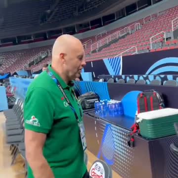 Римас Куртинайтис извинился перед греческими СМИ