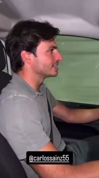 Леклер и Сайнс едут на машине в Монако