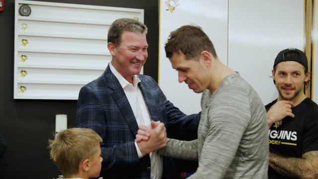 Лемье поздравил Кросби, Малкина, Летанга с 20-м сезоном