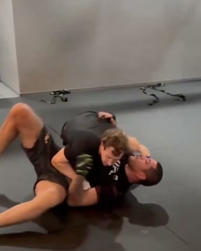 Цукерберг перевёл Перейру в партер