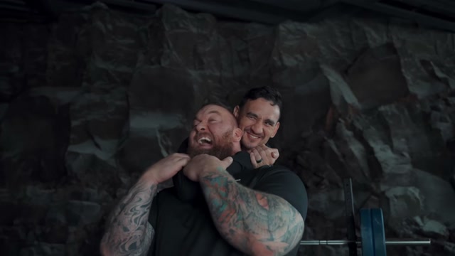 Макс Холлоуэй встретился с Горой из «Игры Престолов»