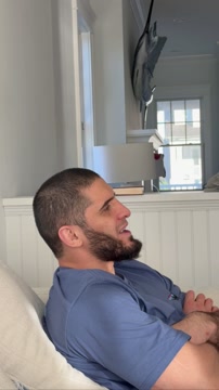 Хабиб Нурмагомедов показал, как смотрит футбол с Махачевым