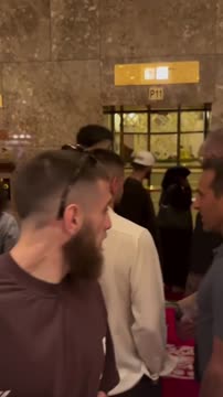 Топурия и Царукян пересеклись в лобби отеля