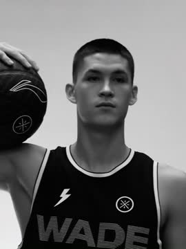 Егор Дёмин на презентации бренда Дуэйна Уэйда