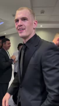 Чимаев чуть не подрался с Гарри за кулисами UFC Катар