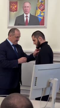 Махачев получил орден «За заслуги в области физической культуры и спорта» Дагестана