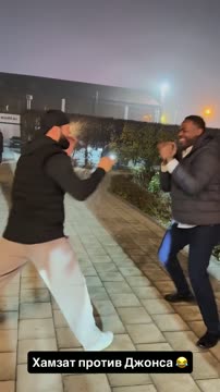 Хамзат Чимаев встретился с Джоном Джонсом в Чечне