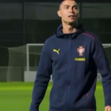 Роналду с 12-й попытки забил вратарю с ИИ