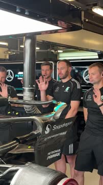 «Мерседес» снял забавный видеоролик, простившись с DRS