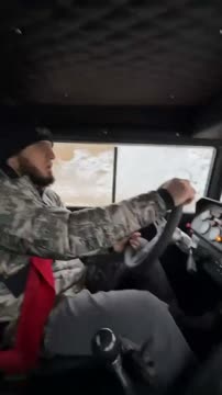 Ислам Махачев погонялся по бездорожью