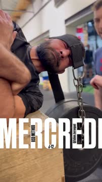 Бенуа Сен-Дени укрепляет шею