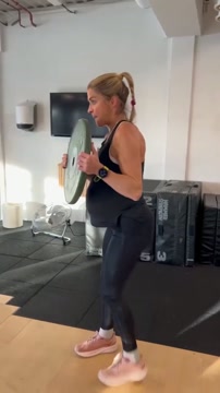 Терезе Йохауг показала, как тренируется на девятом месяце беременности