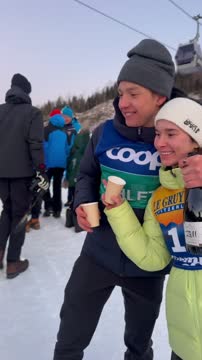 Коростелёв облил Непряеву шампанским после «Тур де Ски»