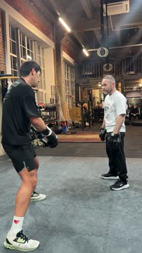 Дмитрий Бивол тренируется перед возвращением в ринг