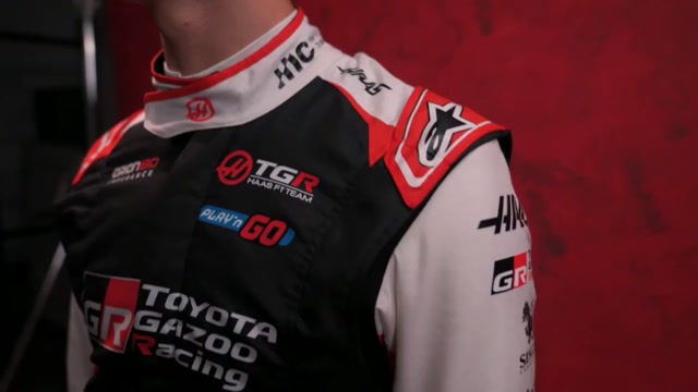 Комбинезоны «Хааса» на 2026 год