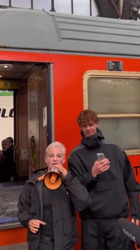 Янник Синнер стал контролёром поезда в преддверии Олимпиады-2026