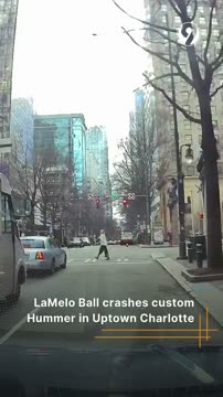 Игрок НБА Ламело Болл попал в аварию в центре города