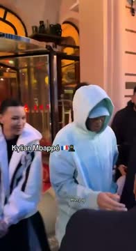 Килиан Мбаппе толкнул Оксану Самойлову в Париже