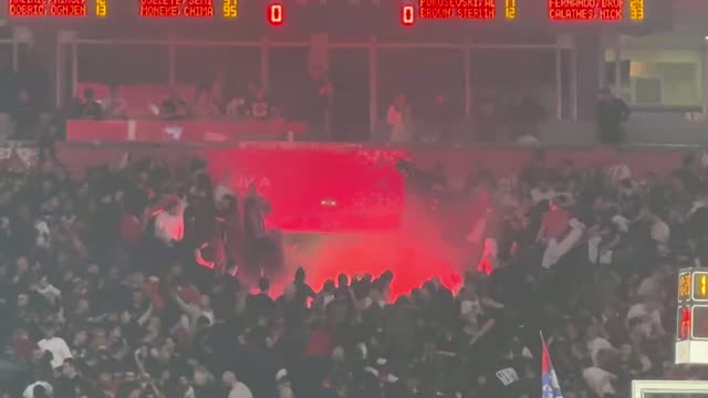 Фанаты «Црвены Звезды» устроили стычку с полицией