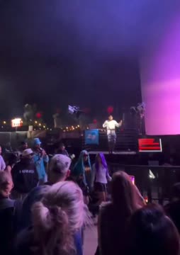 Хэмилтон посетил «Коачеллу» с семьей Кардашьян