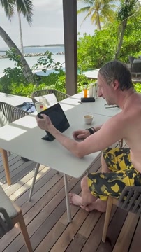 Плющенко показал, как дистанционно следит за тренировками