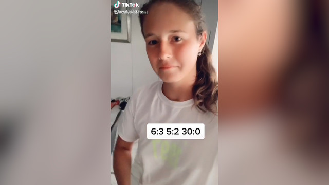 Дарья Касаткина сняла шуточное видео про камбеки в теннисе