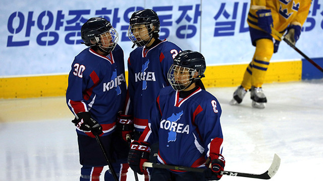 Объединённая женская команда Кореи проиграла сборной Швеции