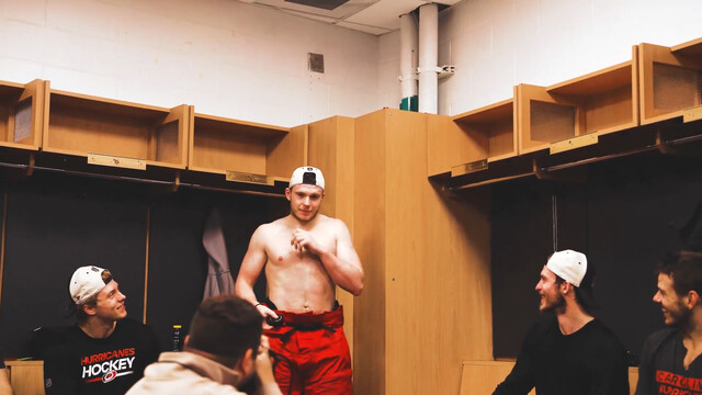 Никишин сказал речь после первого очка в НХЛ