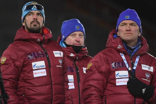 Выход сборной России на церемонии открытия в Рупольдинге