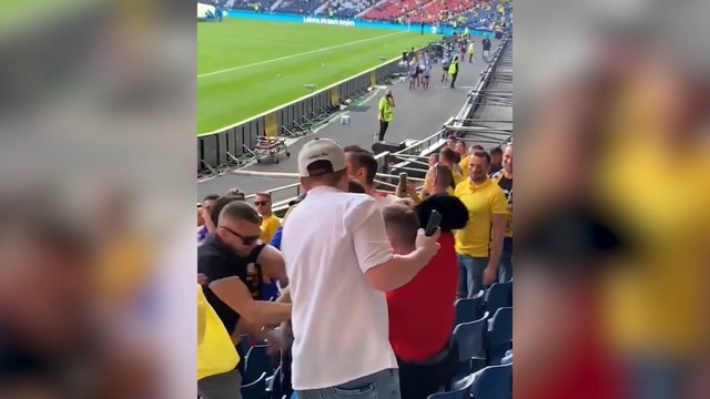Украинские фанаты напали на российского болельщика на Евро-2020