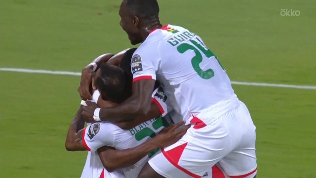 Сборная Буркина-Фасо вышла в 1/2 Кубка Африки, победив Тунис