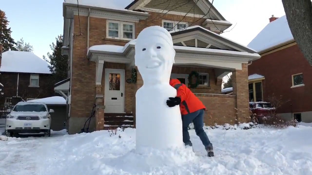 Фанат вылепил снеговика с лицом игрока «Торонто» Паскаля Сиакама