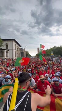 Португальские фанаты на улицах Германии на Евро-2024