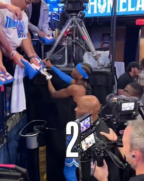 Шей Гилджес-Александер поставил 429 автографов подряд