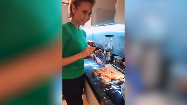 Ляйсян Утяшева поделилась рецептом запечённых куриных ножек