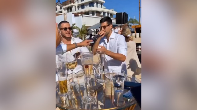 Джокович поёт и собирает деньги на свадьбе брата