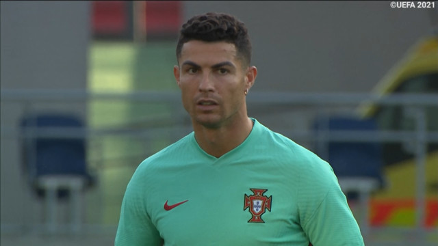 Сборная Португалии готовится к решающему матчу против Франции