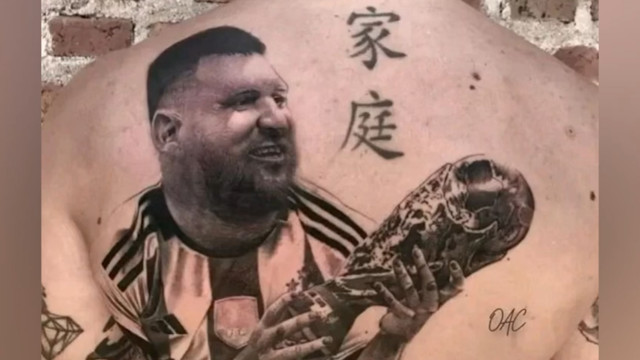 Фанаты набили татуировки с портретом Месси