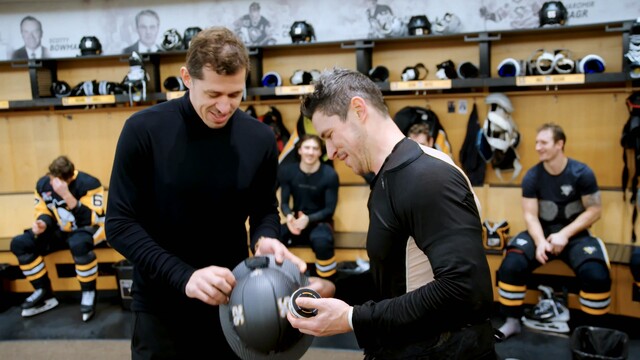 Малкин поздравил Кросби со званием лучшего бомбардира в истории «Питтсбурга»