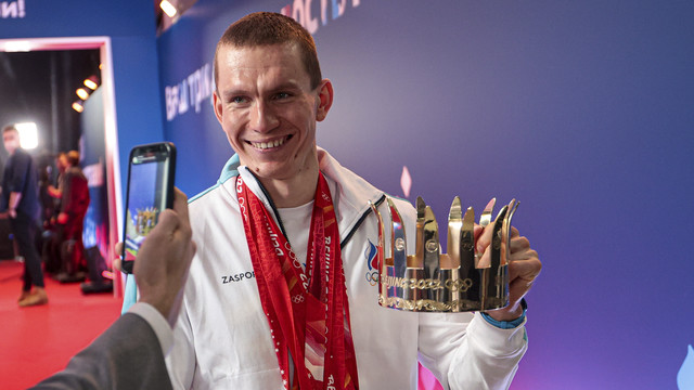 Как живёт олимпийский чемпион Александр Большунов