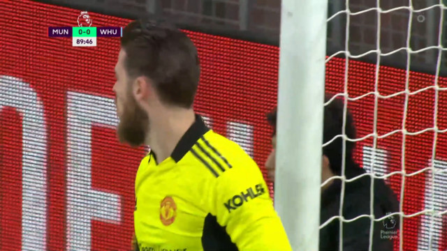 Де Хеа («Манчестер Юнайтед») вытаскивает мяч после рикошета!