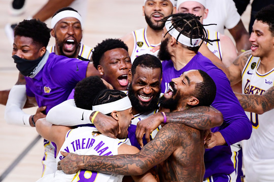 «Лейкерс» стали чемпионами НБА: что дальше?