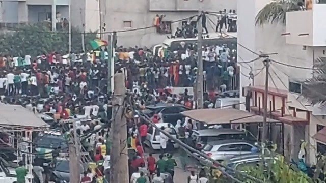 Сумасшествие на улицах Сенегала после триумфа сборной в КАН