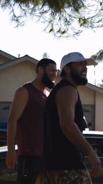 Чимаев тренируется с Царукяном перед титульником с дю Плесси