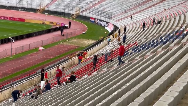 Хорватские фанаты в Сплите готовят перформанс к матчу с Россией