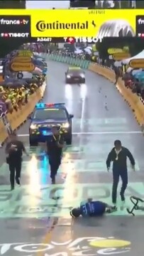 Пранкера жёстко задержали на «Тур де Франс» — 2025