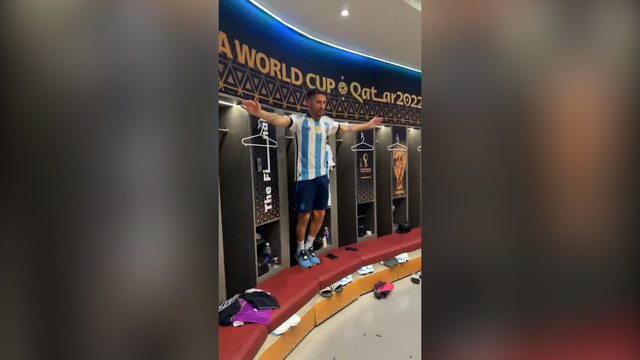 Член сборной Аргентины прыгнул головой в мусорный контейнер