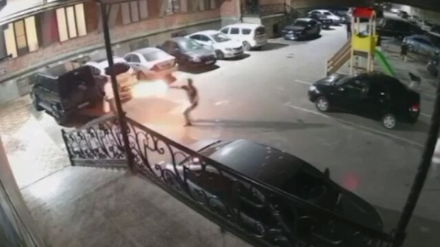 Момент нападения на бойца MMA Тимура Хизриева